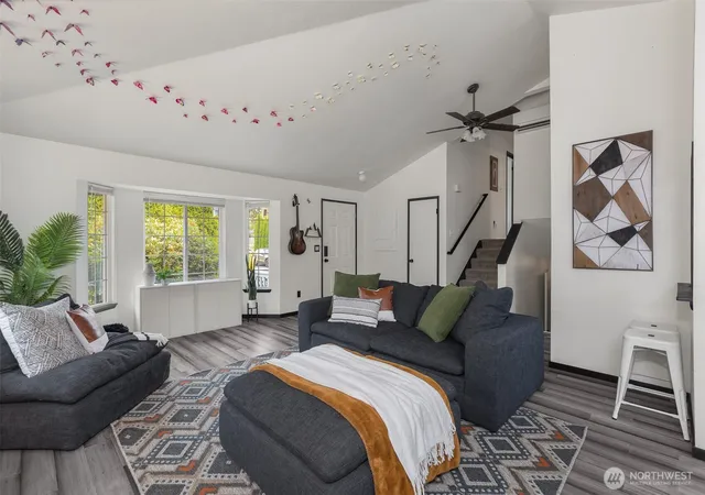 Photo 4 of Single family home for sale at 1602 151st Place SW, Lynnwood, WA 98087 | MLS# NWM2553820 | Listing updated on 2026-09-21