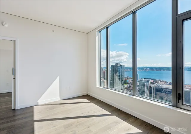 Photo 4 of Condo for sale at 2510 6th Avenue #2705, Seattle, WA 98121 | MLS# NWM2553845 | Listing updated on 2026-09-22