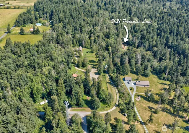 Photo 3 of Single family home for sale at 5621 Paradise Ln, Anacortes, WA 98221 | MLS# NWM2553862 | Listing updated on 2026-09-22