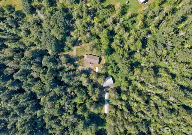 Photo 3 of Single family home for sale at 5621 Paradise Ln, Anacortes, WA 98221 | MLS# NWM2553862 | Listing updated on 2026-09-22
