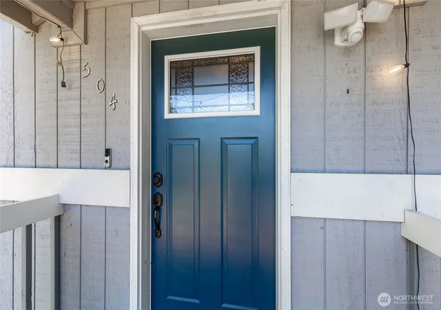 Photo 3 of Single family home for sale at 504 Sw Marion Dr, Port Orchard, WA 98367 | MLS# NWM2553873 | Listing updated on 2026-09-29
