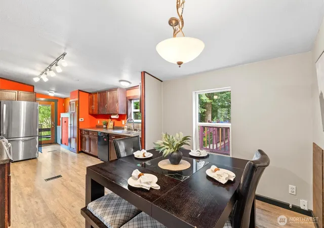 Photo 4 of Sale Pending at 5818 Everson Goshen Rd, Bellingham, WA 98226 | MLS# NWM2553922 | Listing updated on 2026-09-29