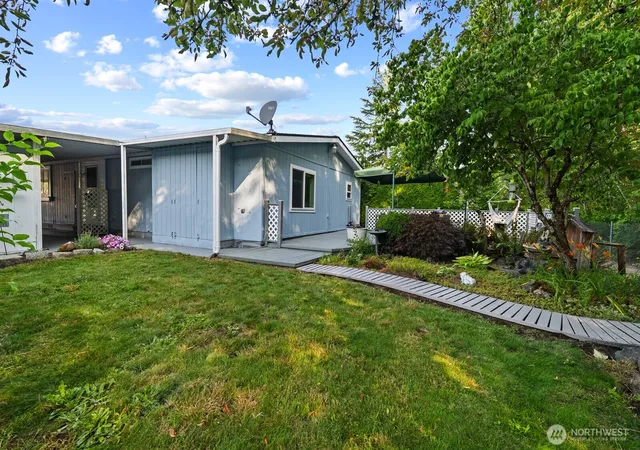 Photo 3 of Sale Pending at 836 Harman Way S #34, Orting, WA 98360 | MLS# NWM2553926 | Listing updated on 2026-10-01