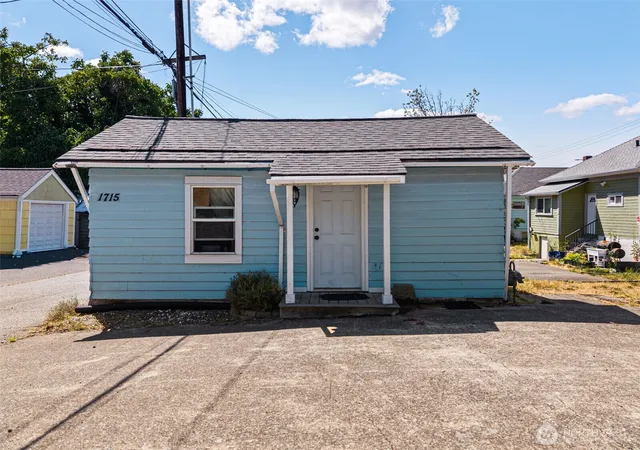 Photo 2 of Sale Pending at 1713 Burwell St, Bremerton, WA 98337 | MLS# NWM2553942 | Listing updated on 2026-09-25