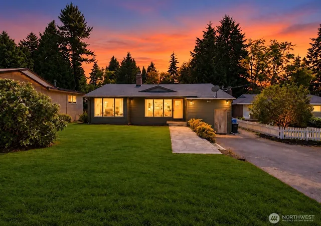 Single family home for sale at 351 Northeast 163rd, Shoreline, WA 98155 | MLS# NWM2553975