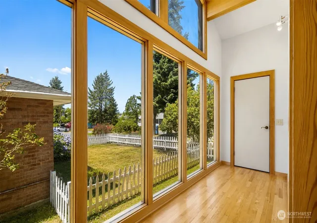Photo 4 of Single family home for sale at 351 Northeast 163rd, Shoreline, WA 98155 | MLS# NWM2553975 | Listing updated on 2026-09-23