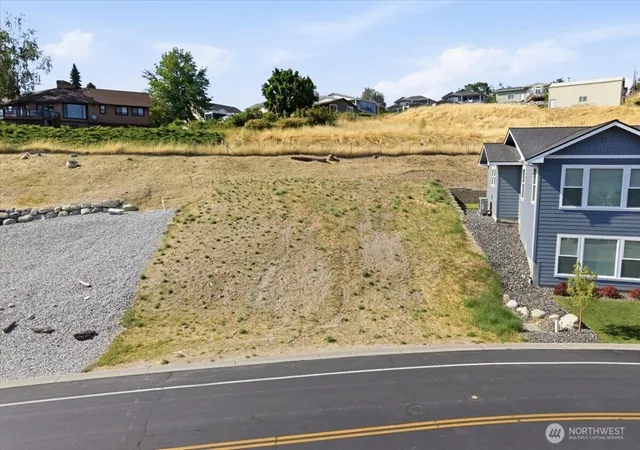 Photo 4 of Land for sale at 515 Village Dr, Manson, WA 98831 | MLS# NWM2554042 | Listing updated on 2026-09-22