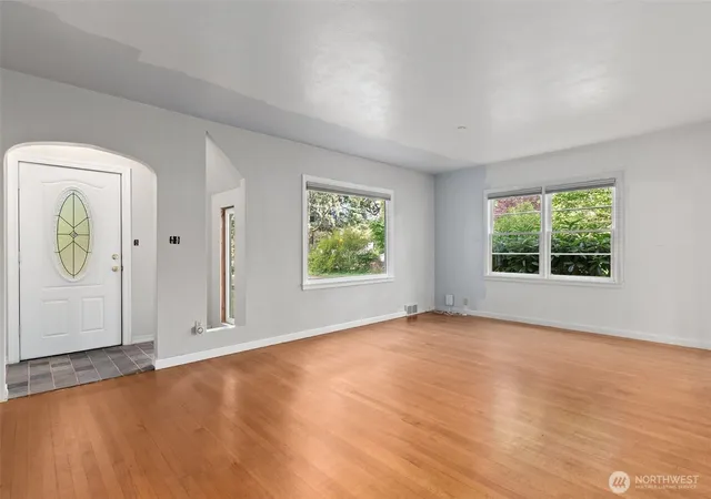 Photo 4 of Single family home for sale at 8123 Veterans Dr SW, Lakewood, WA 98498 | MLS# NWM2554070 | Listing updated on 2026-09-29