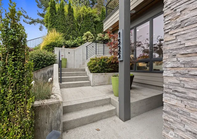 Photo 2 of Single family home for sale at 1525 36th Avenue S, Seattle, WA 98144 | MLS# NWM2554080 | Listing updated on 2026-08-29