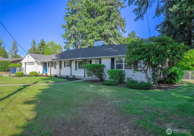 Photo 1 of Single family home for sale at 11315 Loma Pl Sw, Lakewood, WA 98499 | MLS# NWM2554117 | Listing updated on 2026-09-30