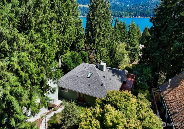 Photo 2 of Single family home for sale at 44 Windward, Bellingham, WA 98229 | MLS# NWM2554129 | Listing updated on 2026-10-20