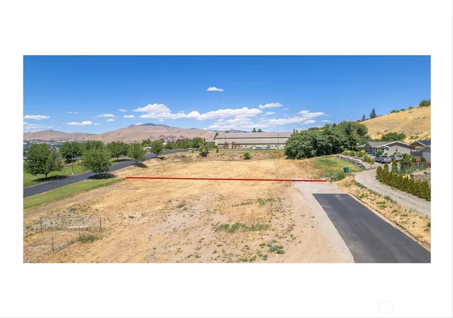 Photo 2 of Land for sale at 23 Mcelmurry Ln Ne, East Wenatchee, WA 98802 | MLS# NWM2554131 | Listing updated on 2026-09-22