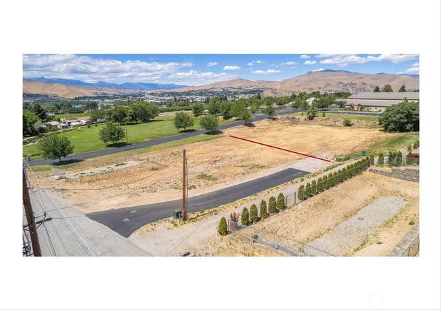Photo 4 of Land for sale at 23 Mcelmurry Ln NE, East Wenatchee, WA 98802 | MLS# NWM2554131 | Listing updated on 2026-09-22