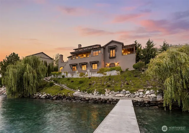 Photo 1 of Single family home for sale at 120 Brimstone Ln, Chelan, WA 98816 | MLS# NWM2554177 | Listing updated on 2026-10-16