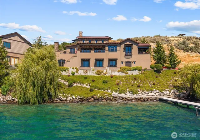 Photo 2 of Single family home for sale at 120 Brimstone Ln, Chelan, WA 98816 | MLS# NWM2554177 | Listing updated on 2026-10-16