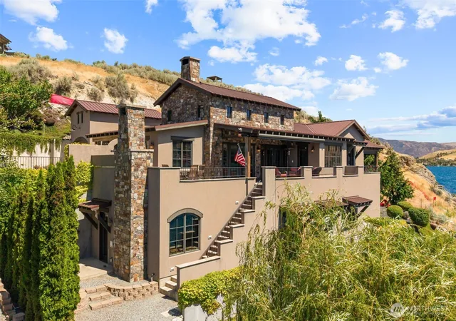 Photo 3 of Single family home for sale at 120 Brimstone Ln, Chelan, WA 98816 | MLS# NWM2554177 | Listing updated on 2026-10-16
