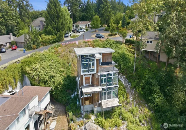 Photo 2 of Single family home for sale at 17419 102nd Avenue Ne, Bothell, WA 98011 | MLS# NWM2554200 | Listing updated on 2026-09-22