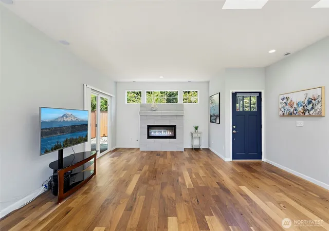Photo 4 of Sale Pending at 6288 Harbor Sunset Ln, Gig Harbor, WA 98335 | MLS# NWM2554201 | Listing updated on 2026-10-01