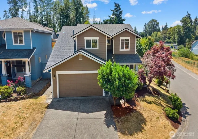Photo 2 of Single family home for sale at 2707 S 268th Place, Kent, WA 98032 | MLS# NWM2554206 | Listing updated on 2026-09-19