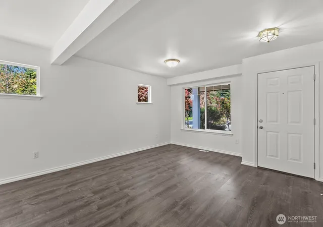 Photo 4 of Single family home for sale at 2707 S 268th Place, Kent, WA 98032 | MLS# NWM2554206 | Listing updated on 2026-09-19
