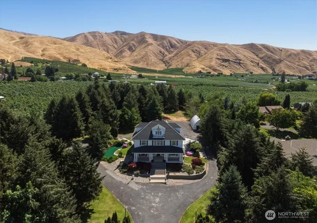 Photo 3 of Single family home for sale at 5397 Hughes Rd, Cashmere, WA 98815 | MLS# NWM2554228 | Listing updated on 2026-09-21