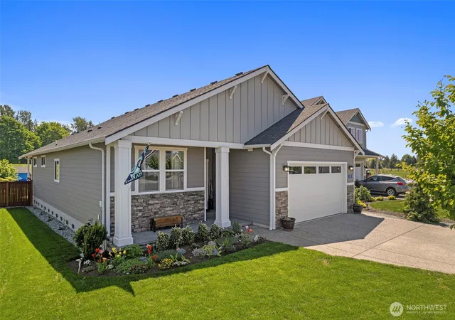 Photo 2 of Single family home for sale at 1720 River Walk Ln, Burlington, WA 98233 | MLS# NWM2554244 | Listing updated on 2026-09-22