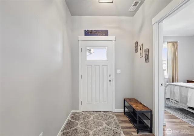 Photo 4 of Single family home for sale at 1720 River Walk Ln, Burlington, WA 98233 | MLS# NWM2554244 | Listing updated on 2026-09-22