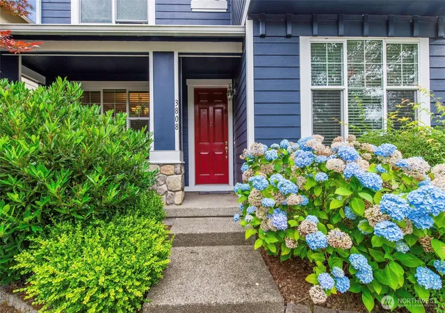 Photo 3 of Single family home for sale at 3808 NE Campus Park Dr, Olympia, WA 98516 | MLS# NWM2554245 | Listing updated on 2026-09-30