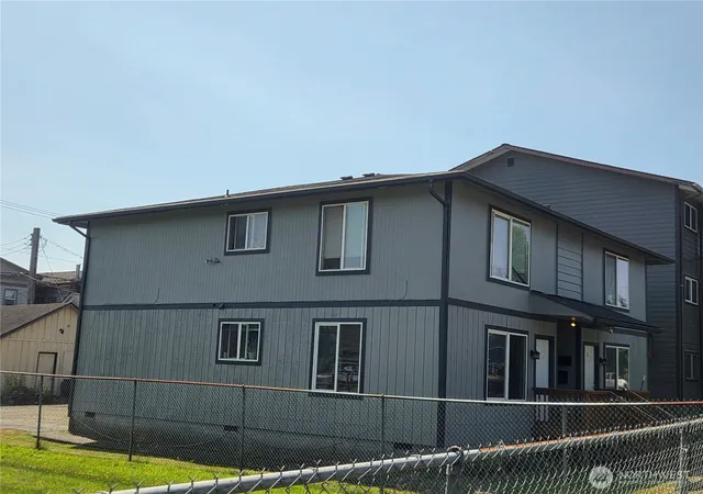 Photo 2 of Multi family home for sale at 309 East 2nd, Aberdeen, WA 98520 | MLS# NWM2554246 | Listing updated on 2026-09-25