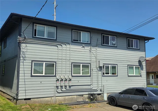 Photo 3 of Multi family home for sale at 309 East 2nd, Aberdeen, WA 98520 | MLS# NWM2554246 | Listing updated on 2026-09-25