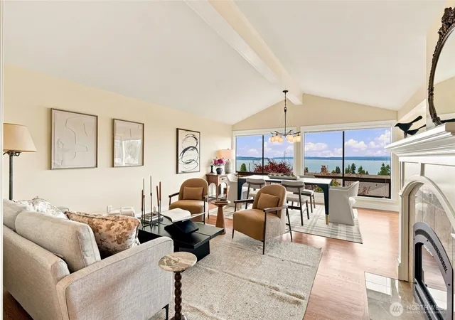 Photo 3 of Sale Pending at 5017 33rd Avenue W, Everett, WA 98203 | MLS# NWM2554278 | Listing updated on 2026-09-25