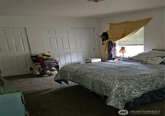 Photo 3 of House for sale at 2916 Russell Rd, Centralia, WA 98531 | MLS# NWM2554279 | Listing updated on 2026-09-22
