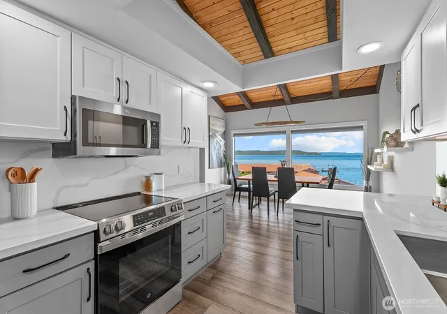 Photo 3 of Condo for sale at 28313 Redondo Way S #301, Des Moines, WA 98198 | MLS# NWM2554298 | Listing updated on 2026-09-22