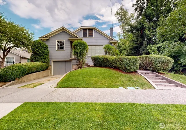 Photo 1 of Single family home for sale at 724 Valencia St, Walla Walla, WA 99362 | MLS# NWM2554303 | Listing updated on 2026-09-19