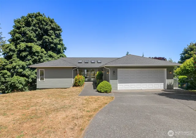 Photo 3 of Sale Pending at 1311 E 5th Street, Port Angeles, WA 98362 | MLS# NWM2554307 | Listing updated on 2026-07-27