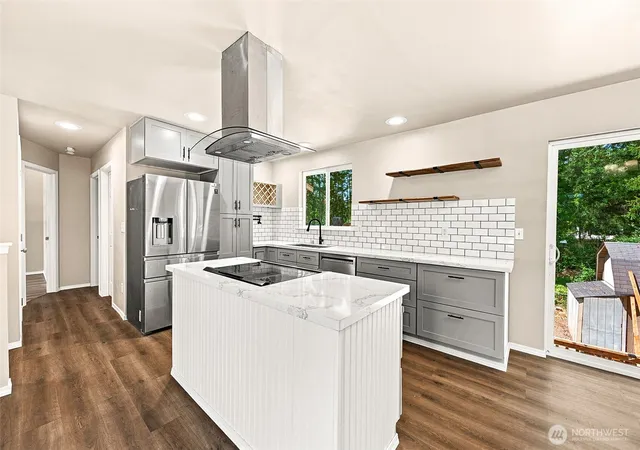 Photo 3 of Single family home for sale at 20109 69th Avenue E, Spanaway, WA 98387 | MLS# NWM2554322 | Listing updated on 2026-10-01