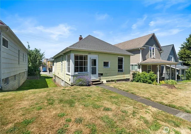 Photo 1 of Sale Pending at 1413 N Garden, Bellingham, WA 98225 | MLS# NWM2554329 | Listing updated on 2026-09-25