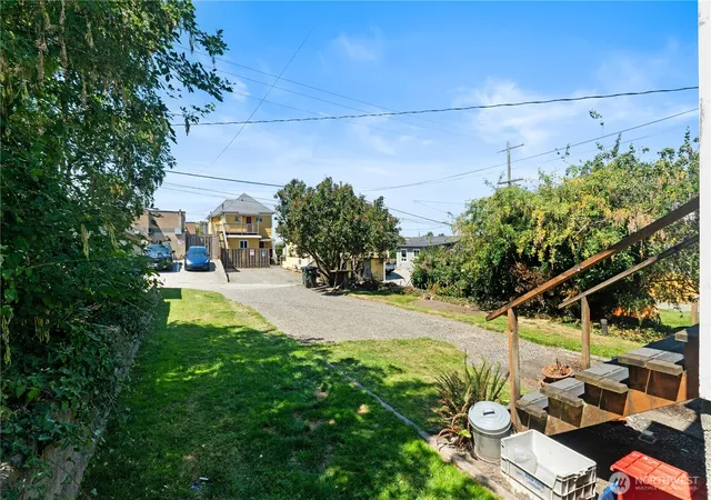 Photo 3 of Sale Pending at 1413 N Garden, Bellingham, WA 98225 | MLS# NWM2554329 | Listing updated on 2026-09-25