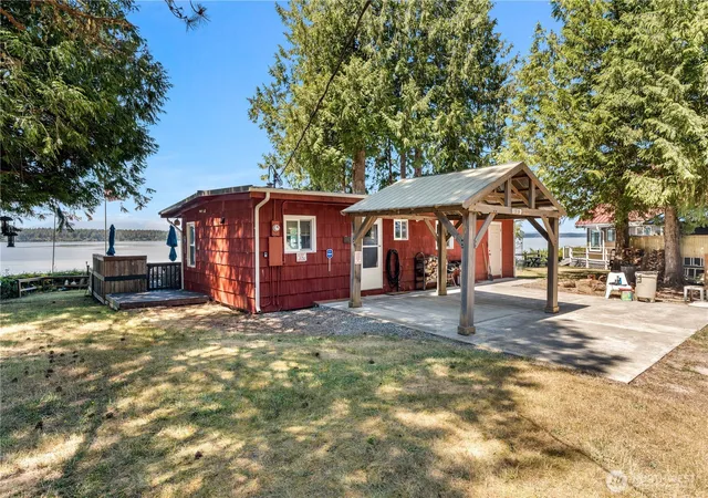 Photo 2 of Single family home for sale at 1510 W Herron Blvd Nw, Lakebay, WA 98349 | MLS# NWM2554330 | Listing updated on 2026-10-01