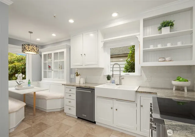 Photo 3 of Single family home for sale at 4319 NE 44th Street, Seattle, WA 98105 | MLS# NWM2554337 | Listing updated on 2026-10-01