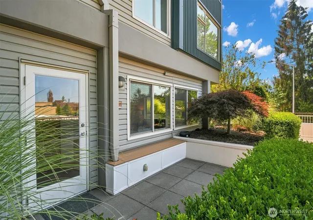 Photo 2 of Sale Pending at 425 23rd Avenue S #A006, Seattle, WA 98144 | MLS# NWM2554372 | Listing updated on 2026-09-24