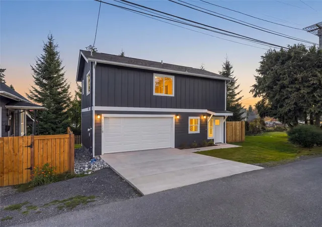 Single family home for sale at 1711 12th Street #B, Everett, WA 98201 | MLS# NWM2554381