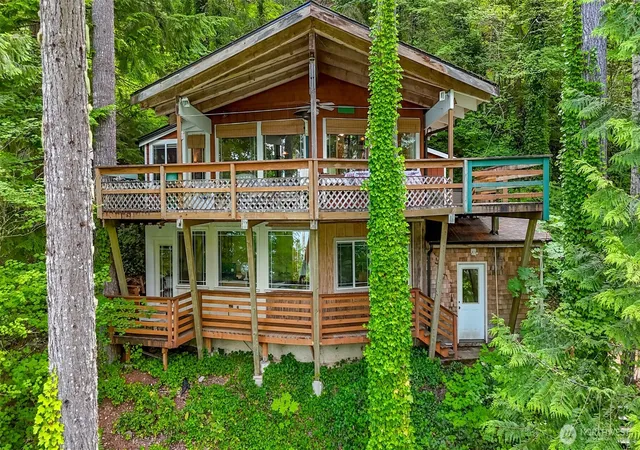 Photo 2 of Sale Pending at 20 N Lakefront Loop, Hoodsport, WA 98548 | MLS# NWM2554413 | Listing updated on 2026-07-18