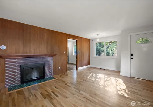 Photo 3 of Single family home for sale at 18806 4th S, Burien, WA 98148 | MLS# NWM2554425 | Listing updated on 2026-09-04
