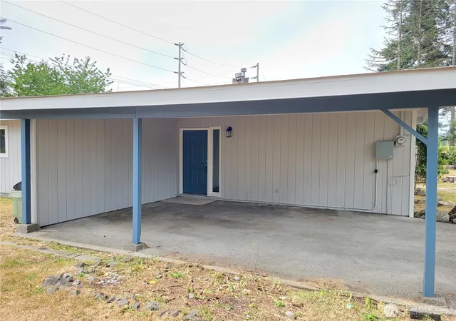 Photo 4 of Single family home for sale at 1713 W Martin St, Elma, WA 98541 | MLS# NWM2554445 | Listing updated on 2026-09-22