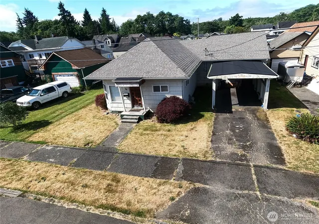 Photo 2 of Single family home for sale at 80 Over St, Hoquiam, WA 98550 | MLS# NWM2554472 | Listing updated on 2026-09-22