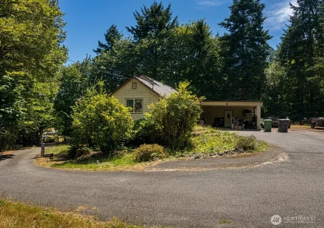 Photo 2 of Sale Pending at 991 E N Bay Rd, Allyn, WA 98524 | MLS# NWM2554482 | Listing updated on 2026-07-20