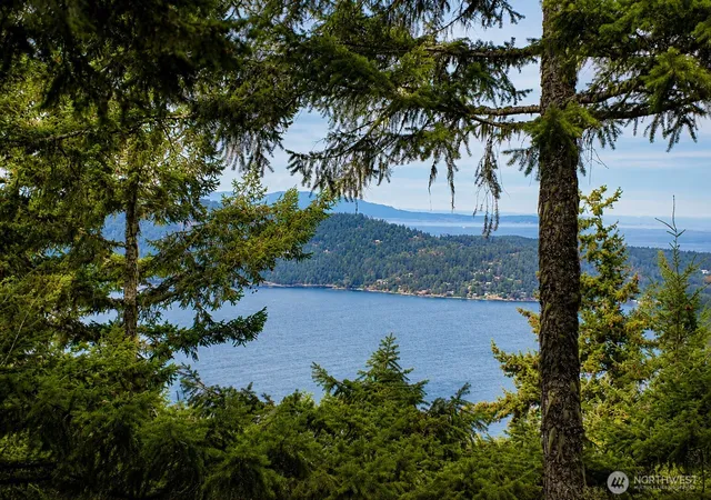 Photo 1 of Sale Pending at 561 Discovery Way, Eastsound, WA 98245 | MLS# NWM2554509 | Listing updated on 2026-09-25