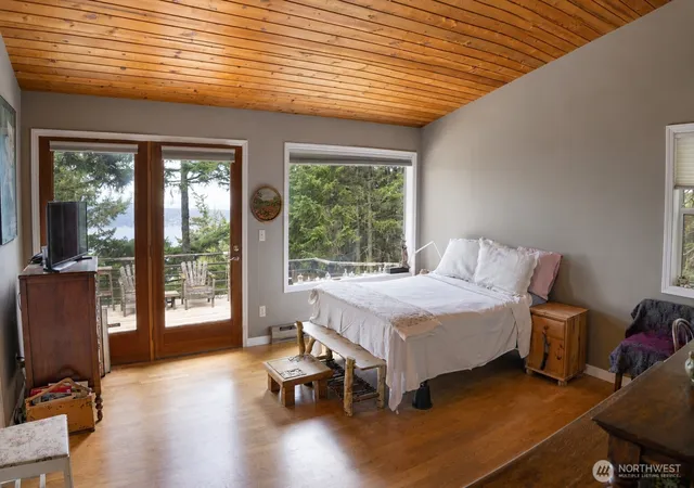 Photo 4 of Sale Pending at 561 Discovery Way, Eastsound, WA 98245 | MLS# NWM2554509 | Listing updated on 2026-09-25