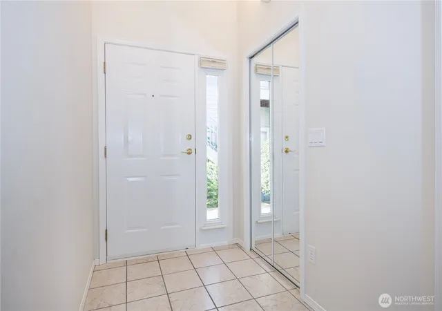 Photo 3 of Condo for sale at 523 W Kellogg Rd, Bellingham, WA 98226 | MLS# NWM2554554 | Listing updated on 2026-09-21